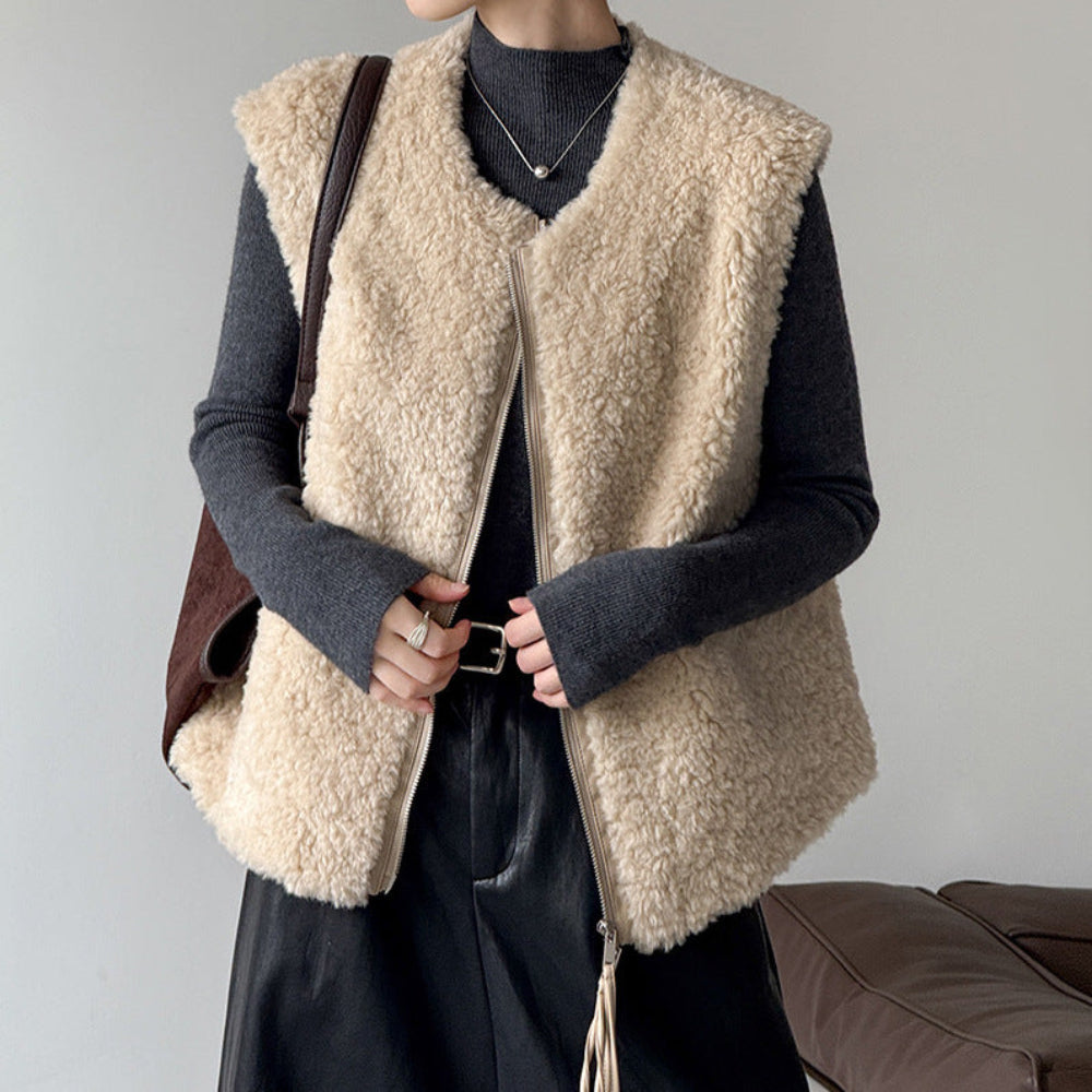 Womens Fluffy Teddy Style Faux Fur Vest