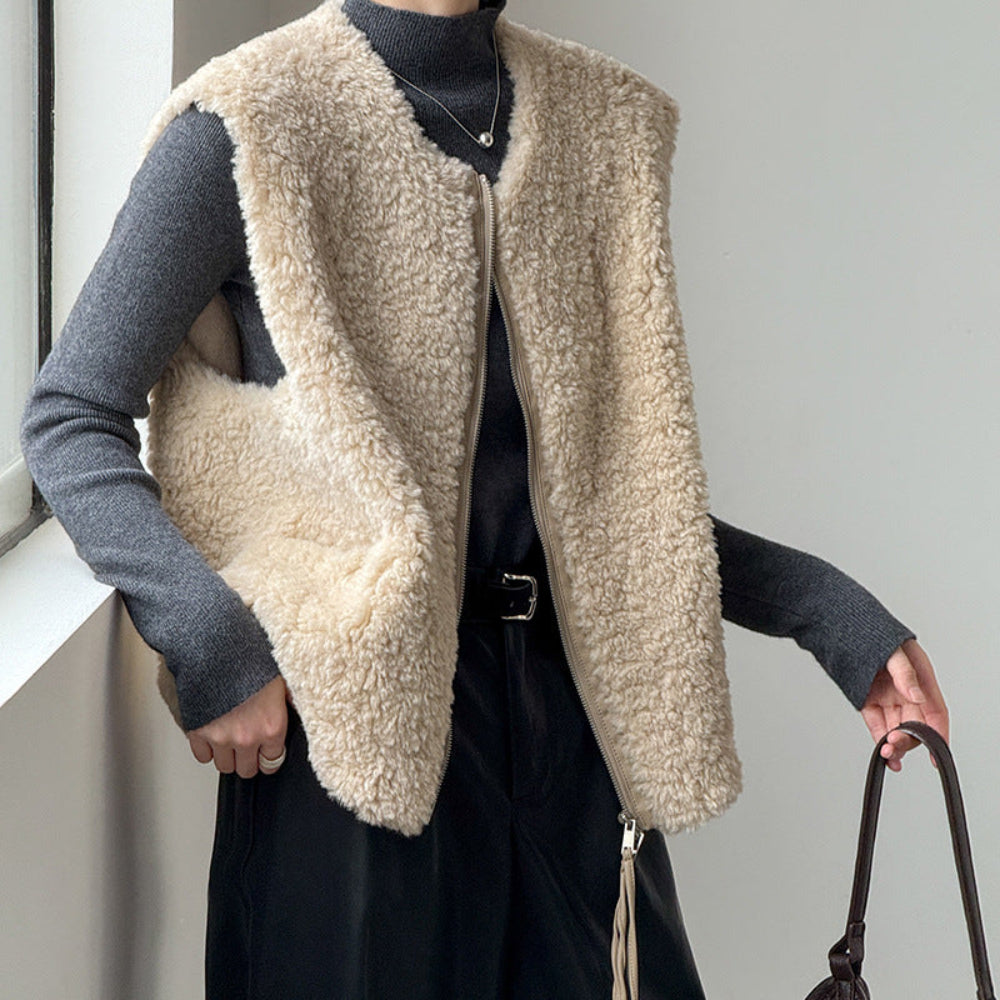 Womens Fluffy Teddy Style Faux Fur Vest