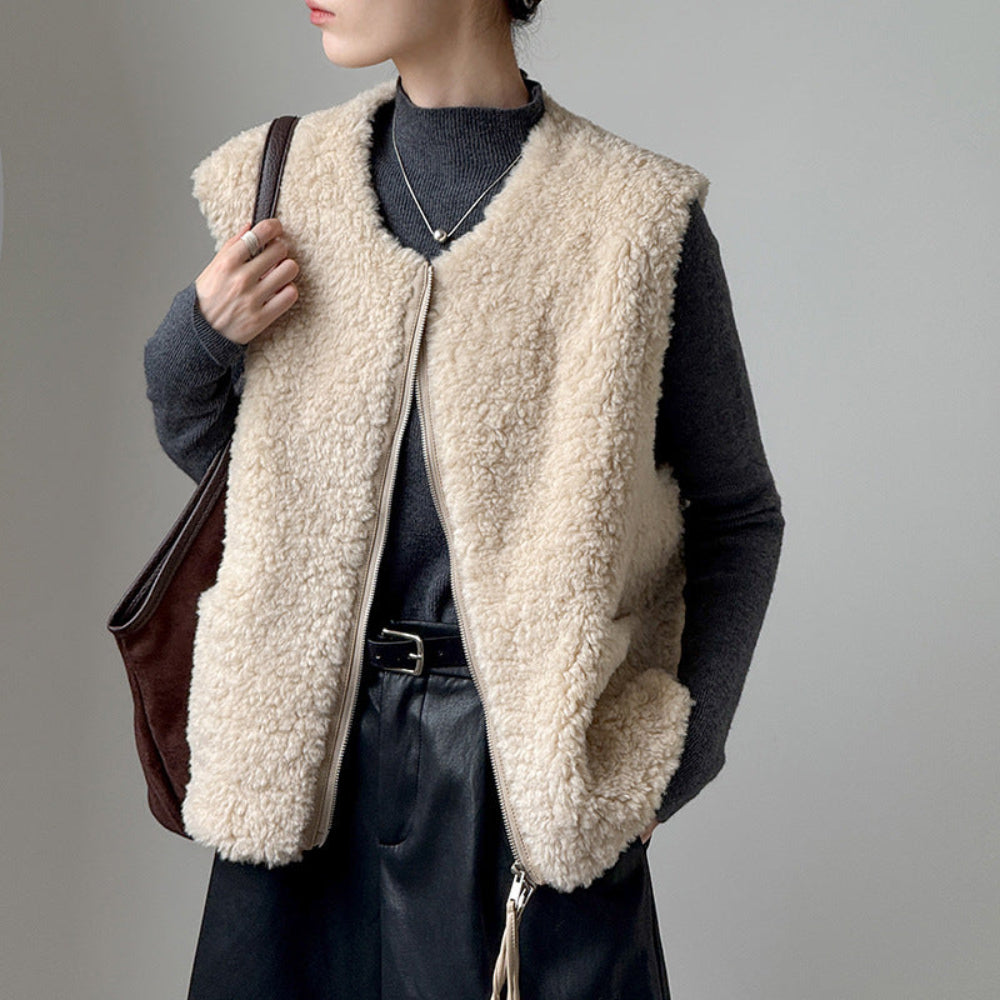 Womens Fluffy Teddy Style Faux Fur Vest