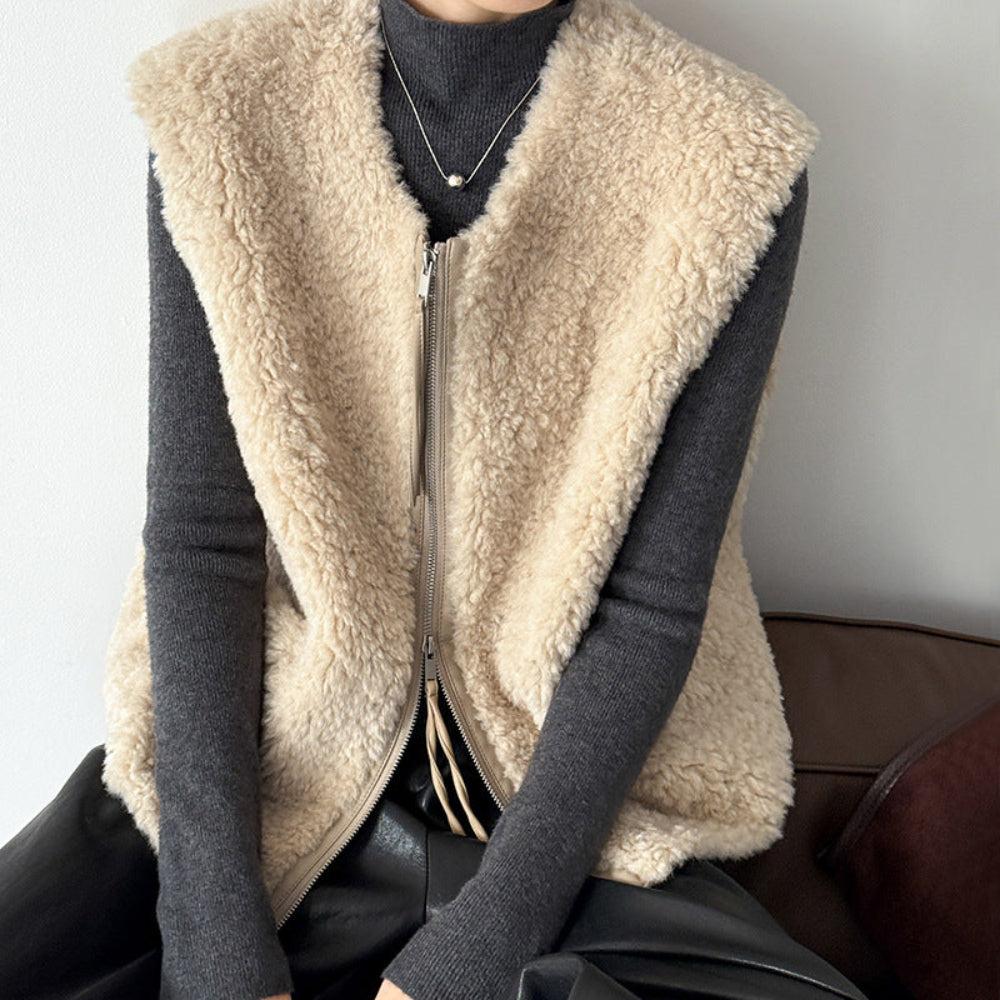 Womens Fluffy Teddy Style Faux Fur Vest