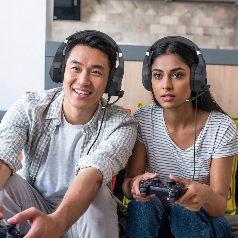 Dynamic RGB Wired Gaming Headset with In-Line Control