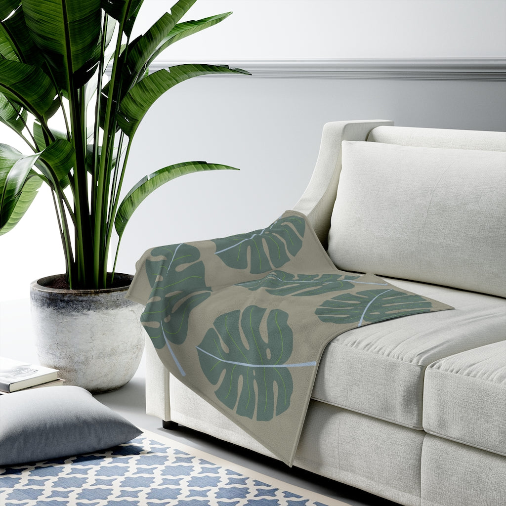 Abstract Leaves Green Plush Blanket Throw
