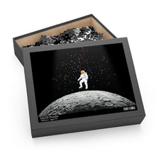 Load image into Gallery viewer, Astronaut on the Moon Jigsaw Puzzle 500-Piece
