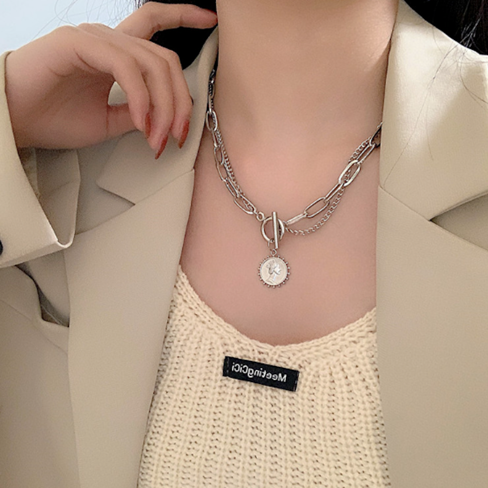 Womens Chain Style Necklace With A Coin Pendant