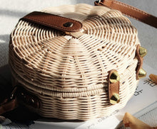 Load image into Gallery viewer, Wicker Straw Round Shoulder Bag
