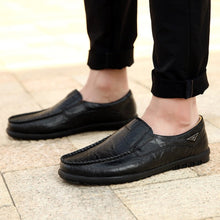 Load image into Gallery viewer, Mens Ultra Soft Casual Vegan Leather Loafers
