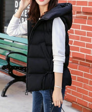 Load image into Gallery viewer, Womens Short Zipped Up Puffer Hooded Vest in White
