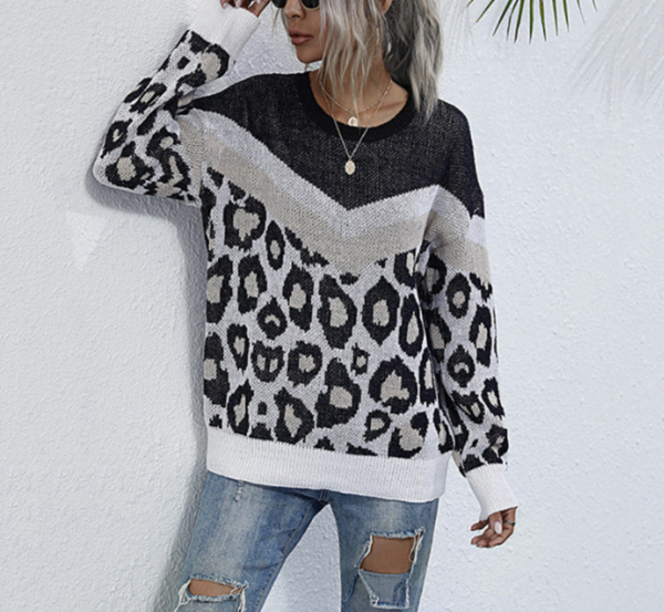 Long Sleeve Round Neck Leopard Sweater
