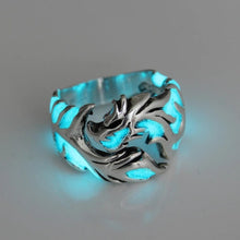 Load image into Gallery viewer, Mens Glow in the Dark Dragon Ring
