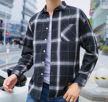 Load image into Gallery viewer, Mens Casual Long Sleeve Button Front Plaid Shirt in Gray
