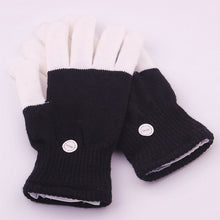 Load image into Gallery viewer, Amazing Winter Flashing LED Gloves
