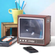 Load image into Gallery viewer, Retro TV Mobile Phone Screen Magnifier

