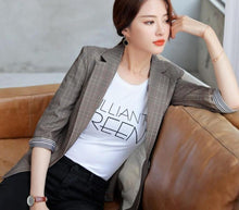 Load image into Gallery viewer, Womens Quarter Sleeve Slim Fit Blazer
