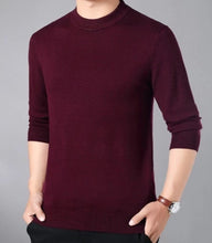 Load image into Gallery viewer, Mens Round Neck Slim Fit Sweater
