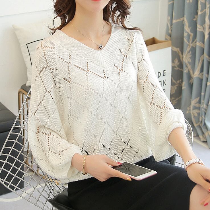 Womens Batwing V Neck Knit Top